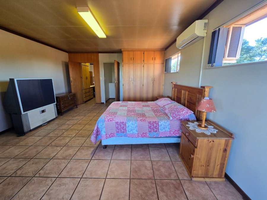 4 Bedroom Property for Sale in Universitas Ridge Free State